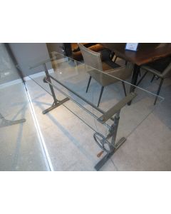 Kenetic Adjustable Table