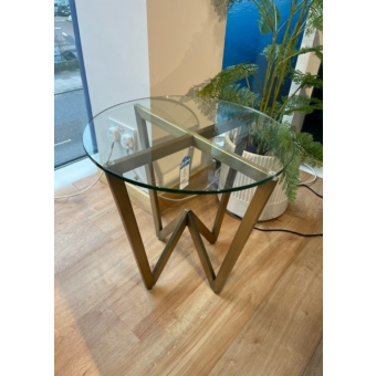 Angle Lamp Table